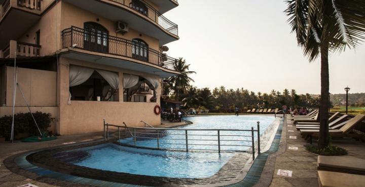 Nazri Resort Baga Luaran gambar